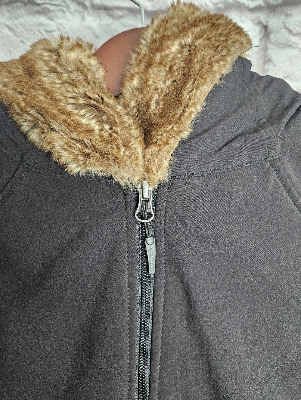 Marmot Women's Furlong Vest Faux Fur Black Size Small - Picture 9 of 11